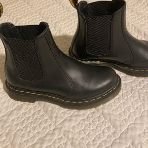 Dr. Martens Flora Chelsea Boot Black UK 4